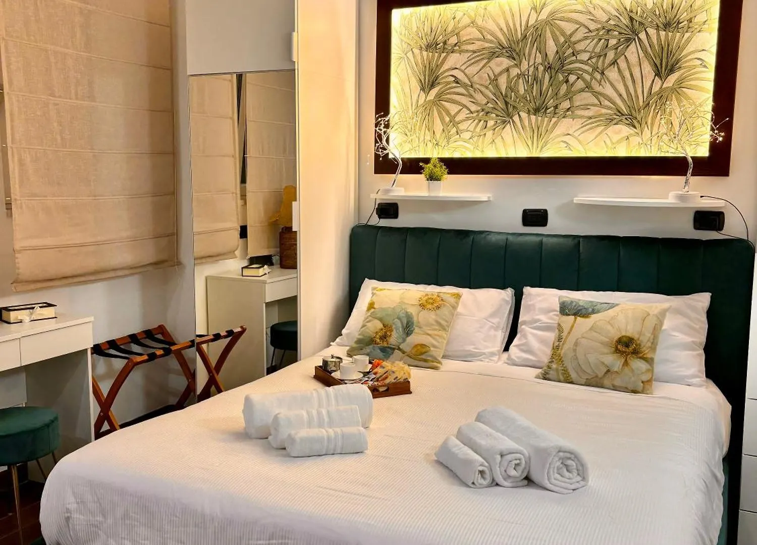 Re Ferdinando Suite Mergellina Naples 0*,  Italy