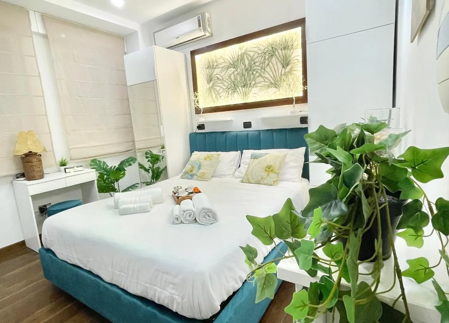 Apartment Re Ferdinando Suite Mergellina Naples Italy